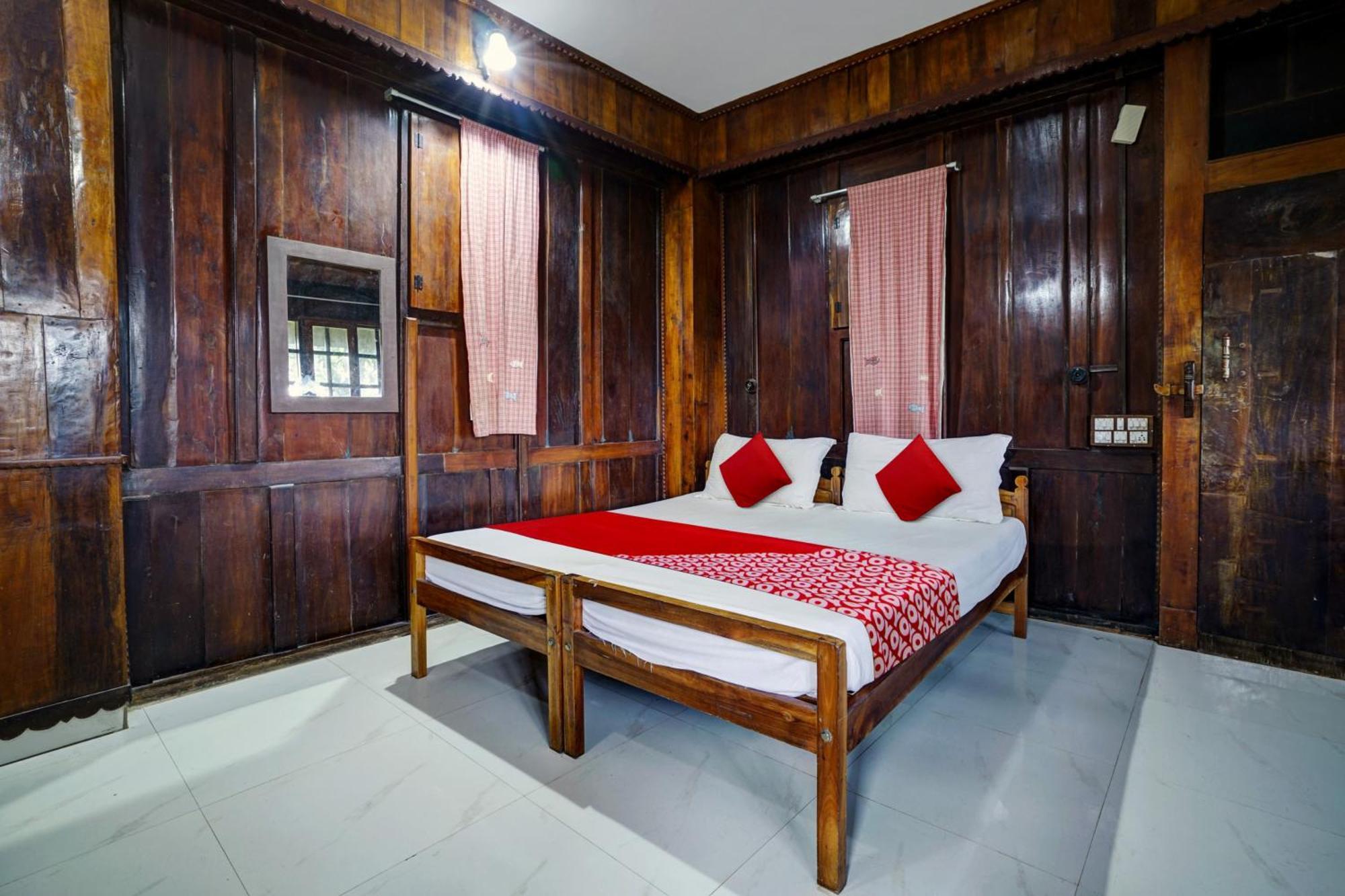 Oyo Flagship Meadow View Inn Thekkady Extérieur photo