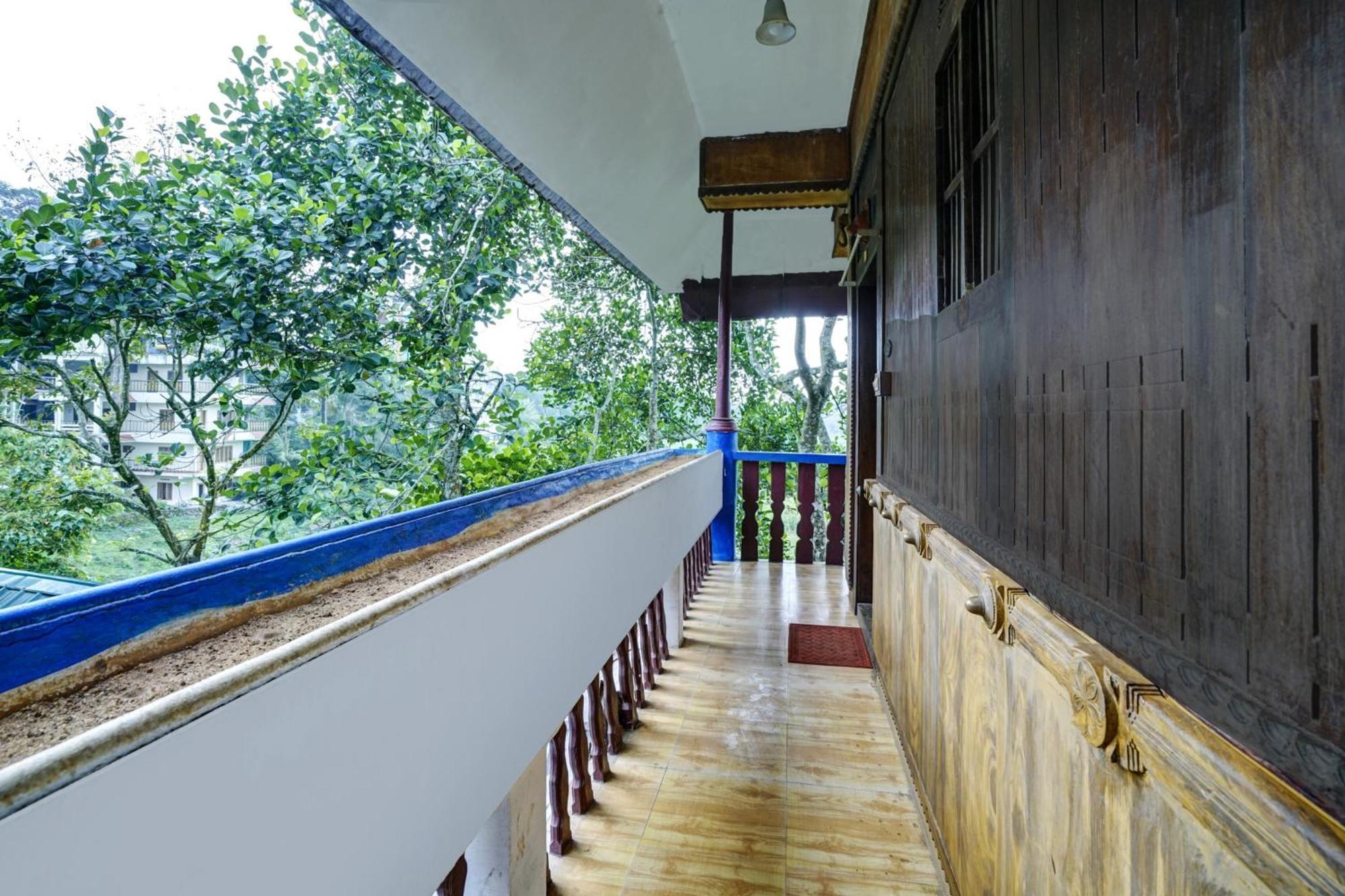Oyo Flagship Meadow View Inn Thekkady Extérieur photo